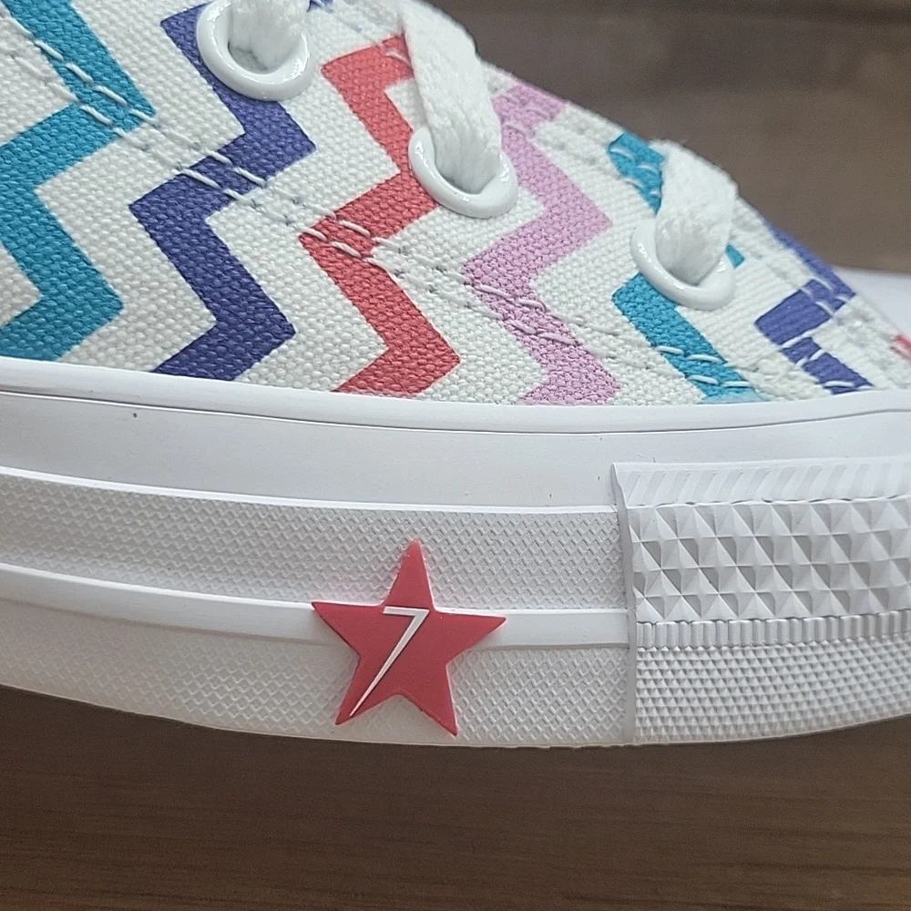 Converse High-Top Sneakers with Colorful Zigzag Pattern